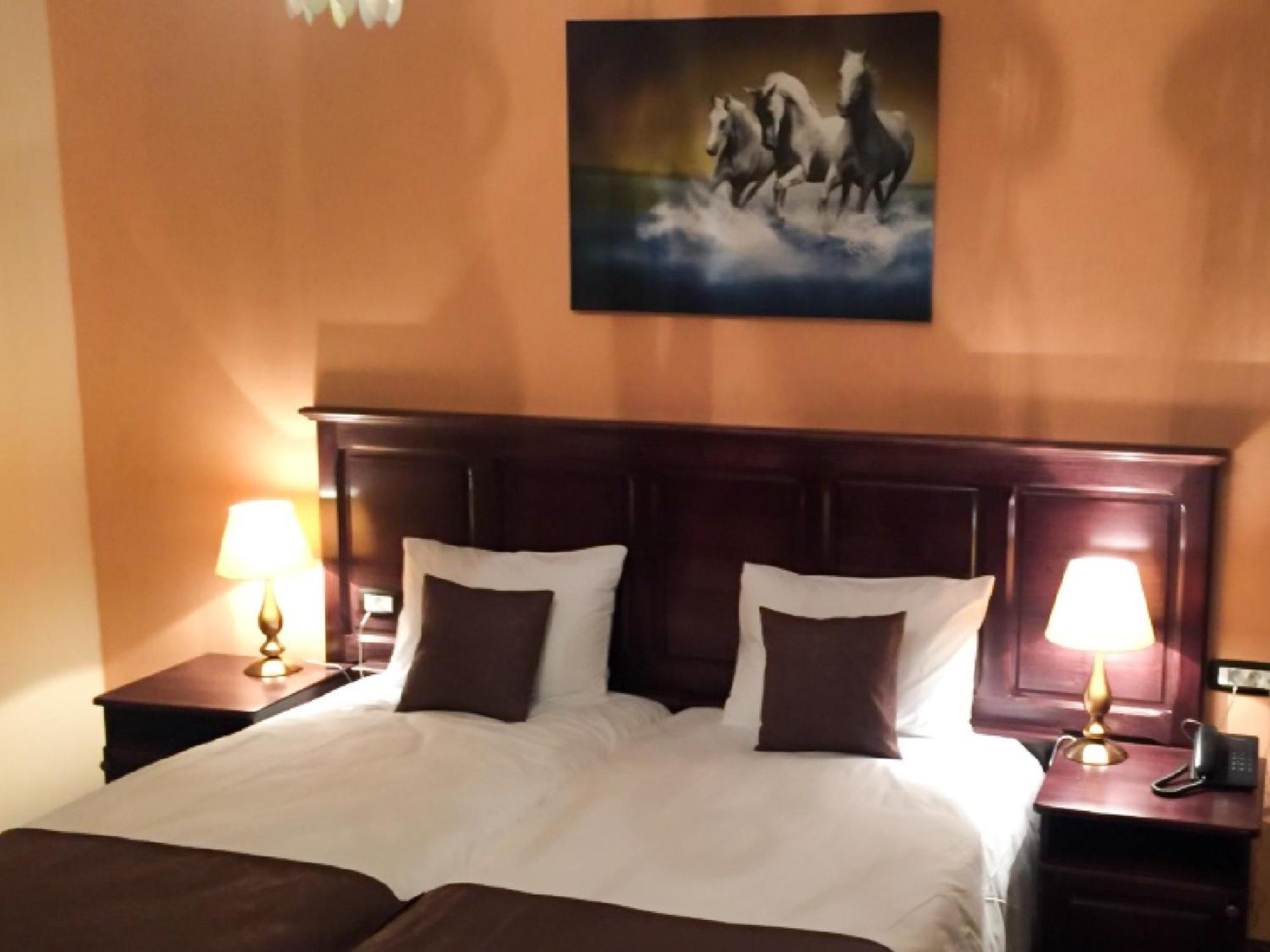 Hotel Laura Holiday Brăila Zimmer foto